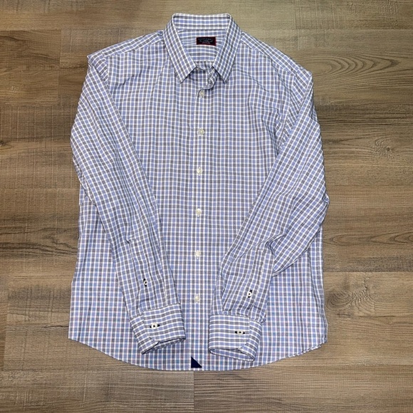 UNTUCKit Men's Light Blue Plaid Shirt - Picture 4 of 9